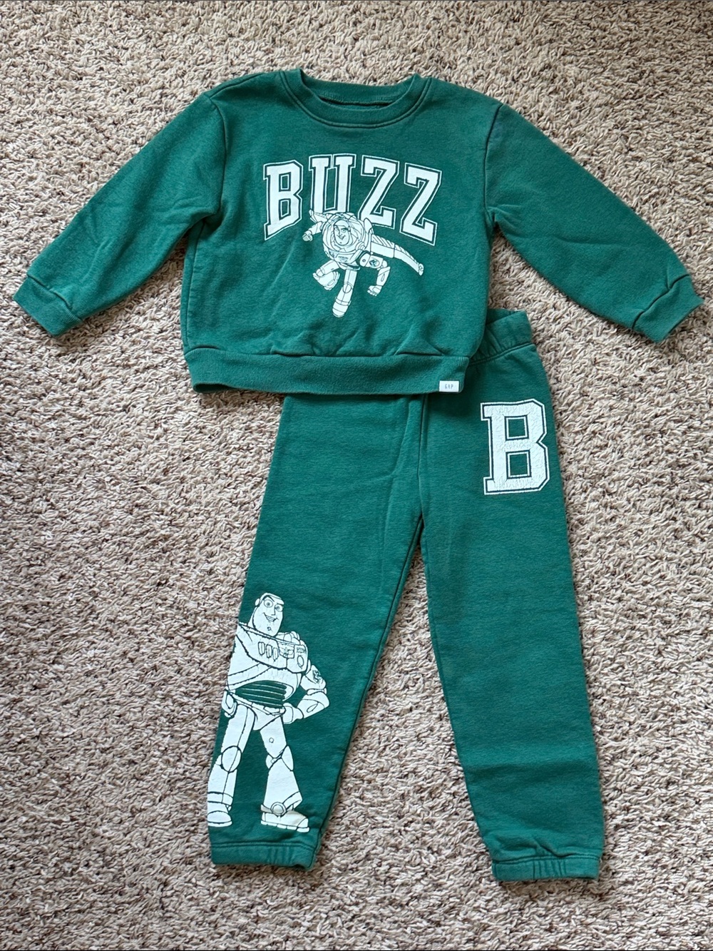 GAP Kids Green Buzz Sweatshirt & Joggers Set